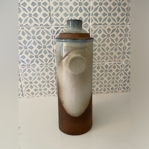 Mid Century Pottery Craft pottery fire hydrant style vase - Picture 5 of 7